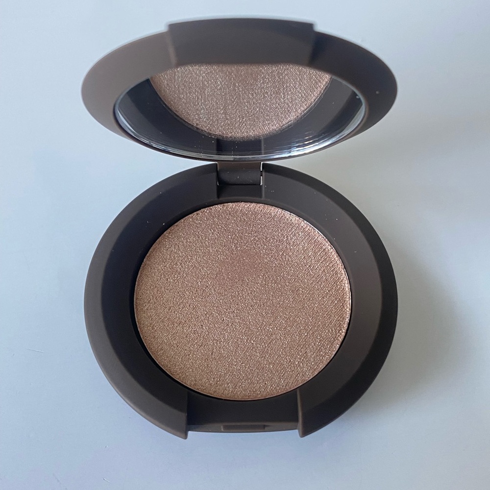 BECCA Shimmering Skin Perfector Pressed Highlighter